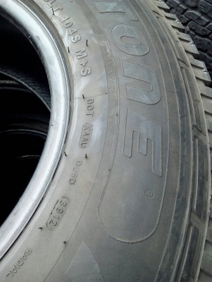 30x9.50R15  DEESTONE PAYAK A/T  ชุด 4 เส้น  tel.063-286-3551 ,081-427-3941