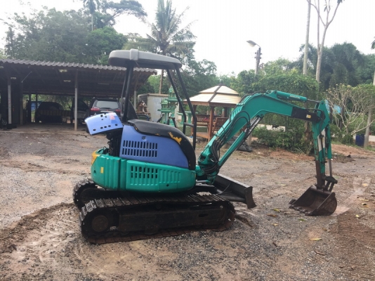 ขายรถขุดเล็กkomatsu pc30mr-1 สภาพดีพร้อมใช้งานราคาต่อลองได้