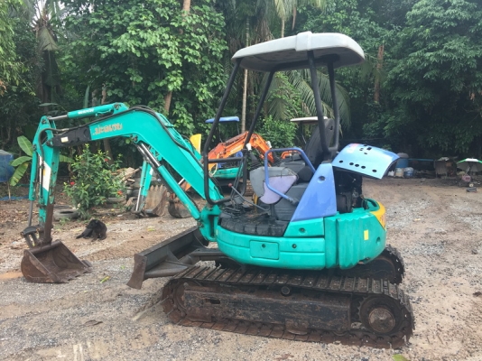 ขายรถขุดเล็กkomatsu pc30mr-1 สภาพดีพร้อมใช้งานราคาต่อลองได้