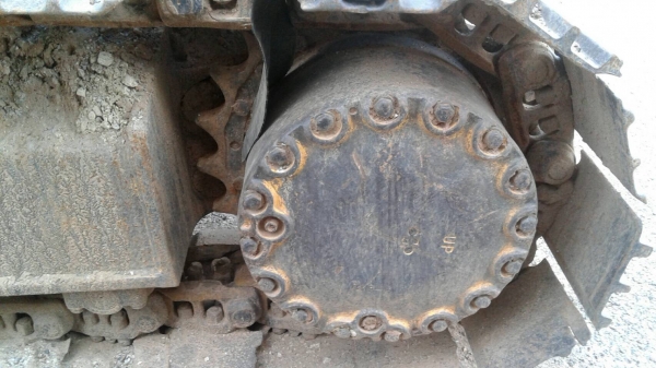 ขายตามสภาพ แบคโฮ KOMATSU PC200-5 คอนโทรลยาว ไฟฟ้าครบ เครื่องพังเสื้อทะลุ เอกสารใบอินวอยซ์ ราคาต่อรองได้ครับ