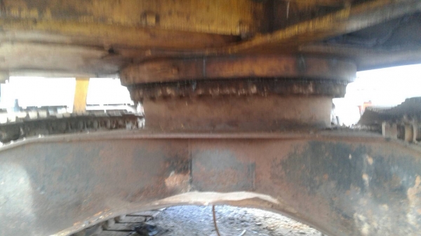 ขายตามสภาพ แบคโฮ KOMATSU PC200-5 คอนโทรลยาว ไฟฟ้าครบ เครื่องพังเสื้อทะลุ เอกสารใบอินวอยซ์ ราคาต่อรองได้ครับ
