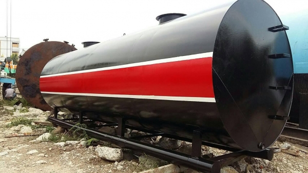 ถังน้ำมันสีดำ-แดง แบบกั้น 2 ห้อง มีพร้อมส่ง 1 ใบครับ 85,000.- แบบไม่กั้นห้อง พร้อมส่ง 1 ใบ ขาย 75,000 ครับ