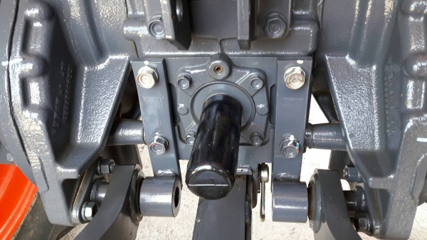 ขายรถไถคูโบต้า  KUBOTA   L 3608SP พร้อมชุดใบมีดดันหน้าคานบน  ผาน6