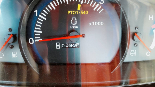 ขายรถไถคูโบต้า  KUBOTA   L 3608SP พร้อมชุดใบมีดดันหน้าคานบน  ผาน6