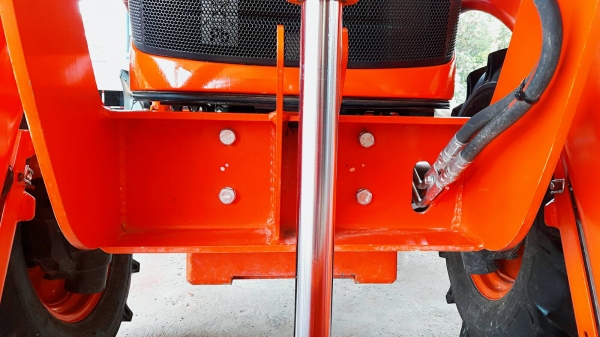 ขายรถไถคูโบต้า  KUBOTA   L 3608SP พร้อมชุดใบมีดดันหน้าคานบน  ผาน6