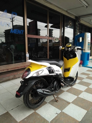 Yamaha Fino FI ปี 2557 สีขาวเหลืองดำ รุ่น Sport รถสวยน่าใช้มาก ประหยัดน้ำมัน