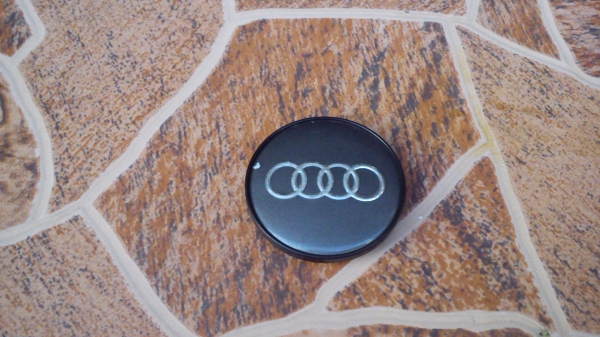 ฝาปิดดุมล้อ ของรถ AUDI มีฝาเดียว