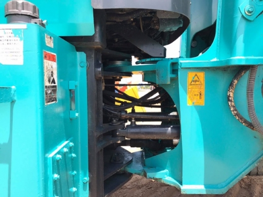 ขายรถตักล้อยาง KOBELCO LK120Z-6 ปี 2012 อาร์มยาวพิเศษ สภาพสวยพร้อมใช้งาน มีVDOการทำงานครับ ขายรถตักล้อยาง KOBELCO LK120Z-6 ปี 2012 อาร์มยาวพิเศษ สภาพสวยพร้อมใช้งาน มีVDOการทำงานครับ