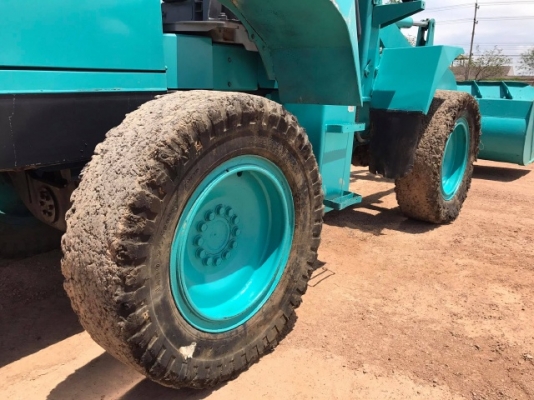 ขายรถตักล้อยาง KOBELCO LK120Z-6 ปี 2012 อาร์มยาวพิเศษ สภาพสวยพร้อมใช้งาน มีVDOการทำงานครับ ขายรถตักล้อยาง KOBELCO LK120Z-6 ปี 2012 อาร์มยาวพิเศษ สภาพสวยพร้อมใช้งาน มีVDOการทำงานครับ