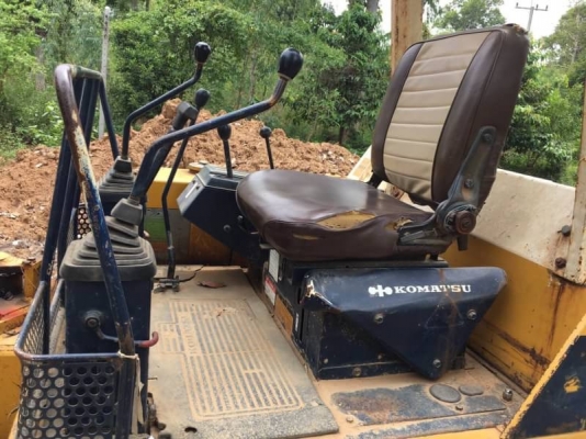 เก่านอก 6 เดือน 245,000 บาท KOMATSU PC20-6 เครื่องดี ปั้มแรง โช่หนา เอวแน่น เอกสารอินวอนท์   รถอยู่ จ.ร้อยเอ็ด โทร&amp;ไอดีไลน์ 0610710295