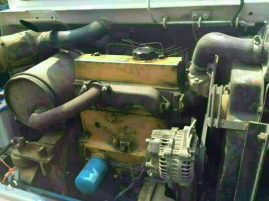 ขาย KOMATSU PC40-5เก๋งแอร์ สภาพสวยพร้อมใช้ ติดต่อได้ คุณอ๊อฟ พิจิตร 086-737-9991