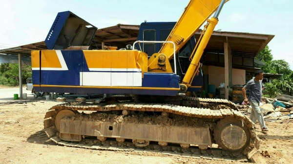 ขาย KOBELCO SK200M2สภาพสวยพร้อมใช้ ราคาต่อรองได้ ติดต่อได้ คุณ อ๊อฟ พิจิตร 086-737-9991 ขาย KOBELCO SK200M2สภาพสวยพร้อมใช้ ราคาต่อรองได้ ติดต่อได้ คุณ อ๊อฟ พิจิตร 086-737-9991