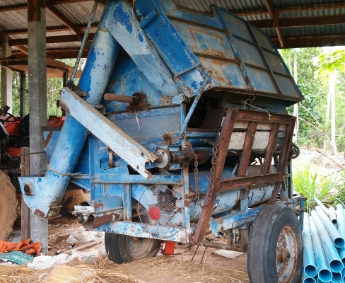 ตู้นวดข้าว 6ฟุตรสภาพยังดีครับ