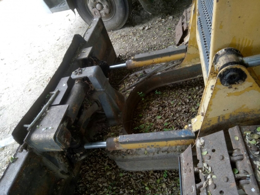 ขาย แทรกเตอร์ มิตชู  ปรับ 6 ระดับ  รถสวยๆพร้อมใช้งาน  ราคา 260,000  บาท