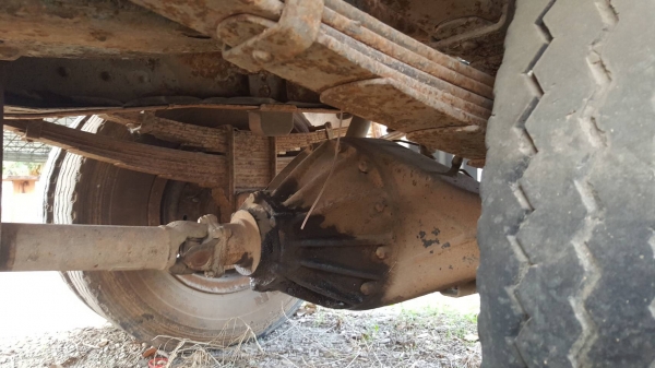 ขาย รถยก 6 ล้อ ISUZU TL เครื่อง 4BB1 100 แรงม้า คัสซีสวยตลอดเส้น วินส์แบบเกียร์ฝาก ทะเบียนพร้อมโอนครับ