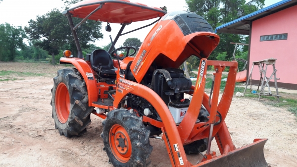 ขายรถไถL3608ใบมีดผาลพรวนโรตารี้พร้อมใช้ครับ ขายรถไถL3608ใบมีดผาลพรวนโรตารี้พร้อมใช้ครับ