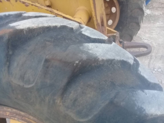 ขายรถเกรด KOMATSU GD 376 H