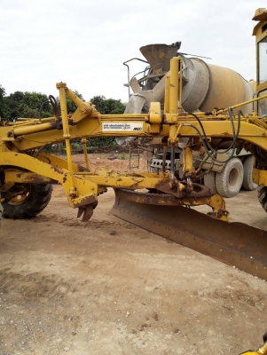 ขายรถเกรด KOMATSU GD 376 H