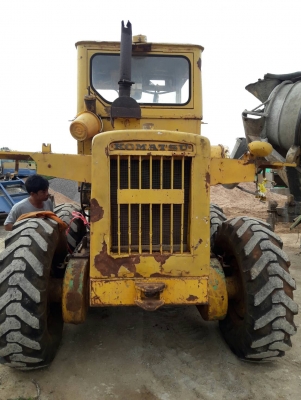 ขายรถเกรด KOMATSU GD 376 H