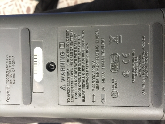 ขายมิเตอร์วัดไฟ FLUKE 787 มือสอง สภาพสวย ราคาถูกครับ ขายมิเตอร์วัดไฟ FLUKE 787 มือสอง สภาพสวย ราคาถูกครับ