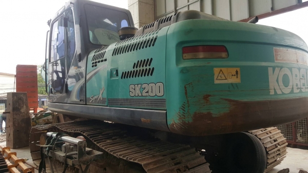 ขายรถแบคโฮ KOBELCO SK200-8 YN12 SUPER X เอกสารเล่ม ไมล์ 6000 ชม.ราคา 2400000