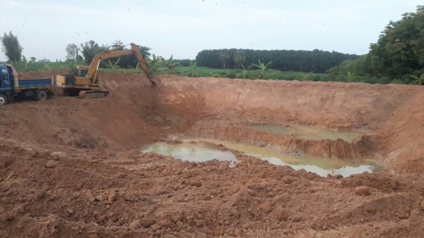 ขายรถแบคโฮ CAT E120 ราคา 460000