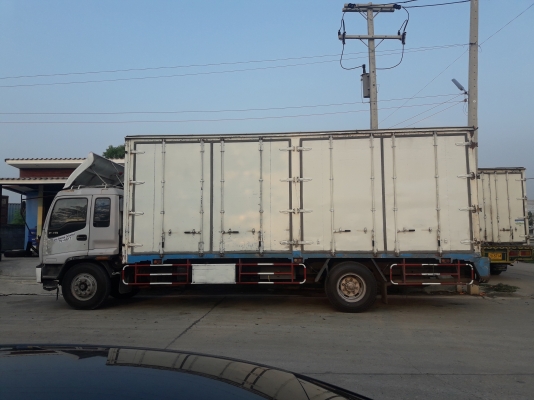 ขายด่วนตู้แห้งสิบบานยาว7.15เมตร