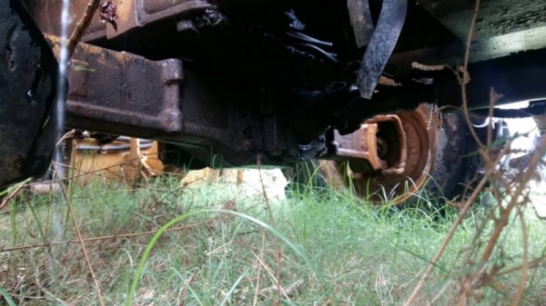 ขาย 450,000 หน้าตักหลังขุด CAT 428 B  ปี 1995 เครื่องดี ปั้มดี เกียร์แรง 2 เพลา รถสวยพร้อมใช้ เอกสารเล่มทะเบียน รถอยู่ กทม. 090-772-3710 090-772-3708