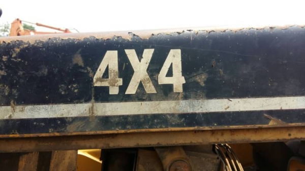 ขาย 450,000 หน้าตักหลังขุด CAT 428 B  ปี 1995 เครื่องดี ปั้มดี เกียร์แรง 2 เพลา รถสวยพร้อมใช้ เอกสารเล่มทะเบียน รถอยู่ กทม. 090-772-3710 090-772-3708