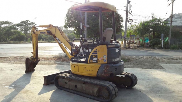 รถขุด Komatsu PC30MR-2 เก่าญี่ปุ่นแท้ นำเข้าไม่ผ่านใช้งานเมืองไทย