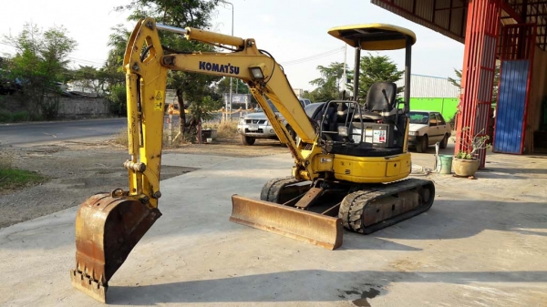 รถขุด Komatsu PC30MR-2 เก่าญี่ปุ่นแท้ นำเข้าไม่ผ่านใช้งานเมืองไทย