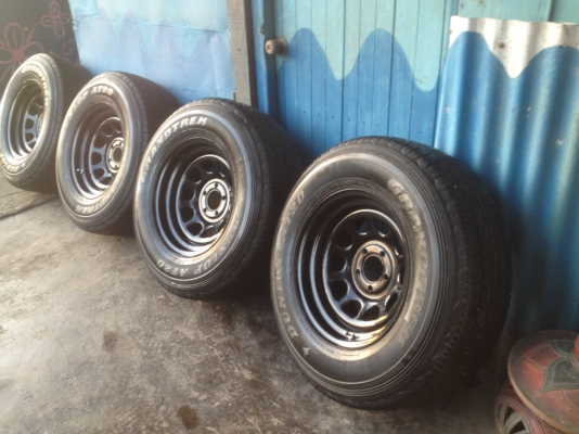 ขายล้อแม็ก16พร้อมยาง ล้อ8&quot;ออฟ-5 ยาง255/70