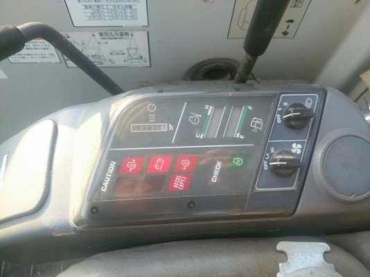 รถขุด Komatsu PC25R-8 เก่าญี่ปุ่นแท้ นำเข้า