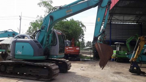 ขายKOBELCO SK115SR  เก่าญี่ปุ่นแท้  สภาพสวยมากๆๆ  แทรค 70  เครื่องปั๊มดี  ลองระบบกันได้ทุกวัน  โทร  089-3818694  ดวงนภา