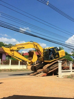 ขายรถแบคโค PC210-6 รถสวยสภาพดีมาก ราคา1,200,000 สนใจโทร 090-8588220คุณนะ 093-3258446คุณบิว เว็บไซต์ส่วนตัว www.narong2truck.com www.truck.in.th/498 ID: narong498 ID: 09332584461 เพจ Facebook ณรงค์ ซื้อขายรถมือสอง กลุ่ม Facebook ณรงค์ ซื้อขายรถมือสอง