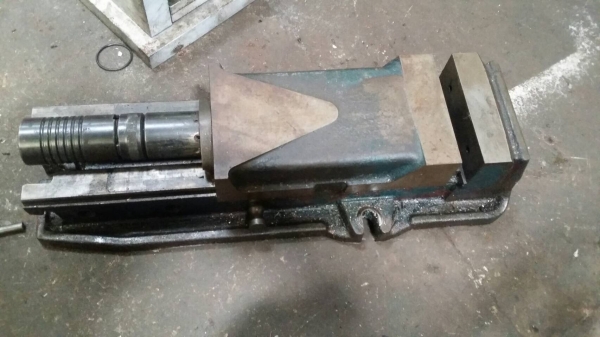 ปากกา จับชิ้นงานขนาดใหย่ 5000 บาท 0898135855