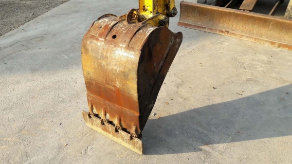 รถขุด Komatsu PC30MR-2 เก่าญี่ปุ่นแท้ นำเข้าไม่ผ่านใช้งานเมืองไทย