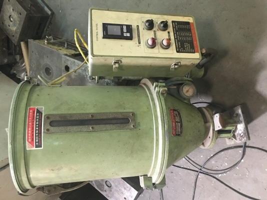 ตู้อบพลาสติกขนาด 25 กก สภาพดี ราคา 4000 บาท ติดต่อ 0898135855