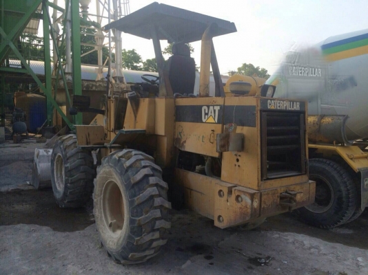 ขายด่วน  รถตักล้อยาง 910e  สภาพดีมาก พร้อมใช้งาน