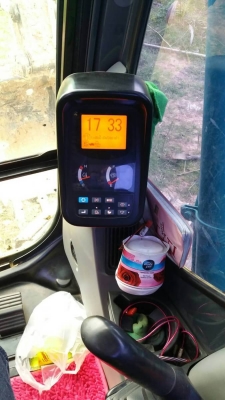 ขาย 1,690,000 KOBELCO SK 140-8 super X ทำงาน 9,000 ชม.ไฟฟ้าพร้อม เครื่องดี ปั้มแรง เอวดี โซ่อ่อน รอนเลอร์ดี เอกสารแจ้งจำหน่าย  รถอยู่ สุรินทร์ 090-772-3710 090-772-3708