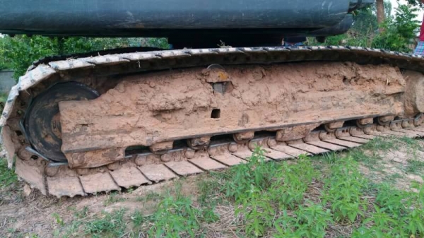 ขาย 1,690,000 KOBELCO SK 140-8 super X ทำงาน 9,000 ชม.ไฟฟ้าพร้อม เครื่องดี ปั้มแรง เอวดี โซ่อ่อน รอนเลอร์ดี เอกสารแจ้งจำหน่าย  รถอยู่ สุรินทร์ 090-772-3710 090-772-3708