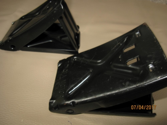 หนุนล้อไม่ให้รถไหล TOYOTA ของแท้ หนุนล้อไม่ให้รถไหล TOYOTA ของแท้