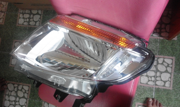 ชุดไฟหน้า FORD ใหม่ 2014-2017 แท้ใหม่เบิกห้าง