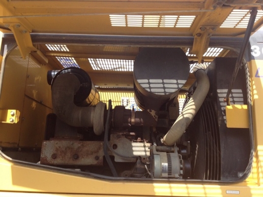 รถตัก3คิว Komatsu WA300-E สภาพดี รถเก่านอก นำเข้าจากญี่ปุ่น ชม.น้อย