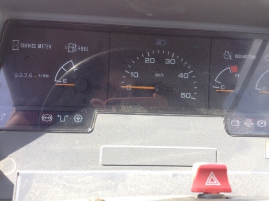 รถตัก3คิว Komatsu WA300-E สภาพดี รถเก่านอก นำเข้าจากญี่ปุ่น ชม.น้อย