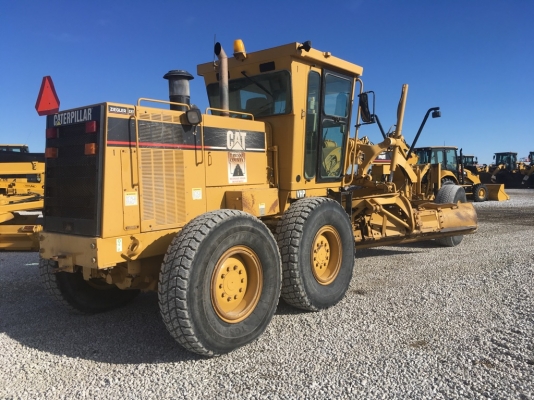 รถเกรด Cat140H ปี 2002 รถเก่านอกนำเข้าจากอเมริกา สภาพเดิมๆ ใบมีด16ฟุต