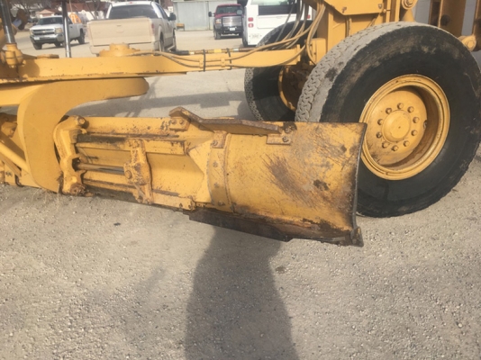 รถเกรด Cat140H ปี 2002 รถเก่านอกนำเข้าจากอเมริกา สภาพเดิมๆ ใบมีด16ฟุต