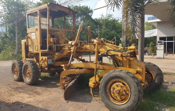 ขาย รถเกรด KOMATSU GD31RC-3A รถใช้งานได้ดีทุกระบบ เอกสารใบซื้อขาย ราคาต่อรองได้ครับ