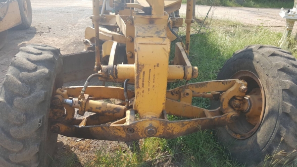 ขาย รถเกรด KOMATSU GD31RC-3A รถใช้งานได้ดีทุกระบบ เอกสารใบซื้อขาย ราคาต่อรองได้ครับ