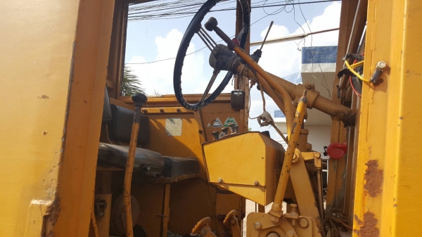 ขาย รถเกรด KOMATSU GD31RC-3A รถใช้งานได้ดีทุกระบบ เอกสารใบซื้อขาย ราคาต่อรองได้ครับ